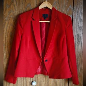 Tailored Blazer in True Red